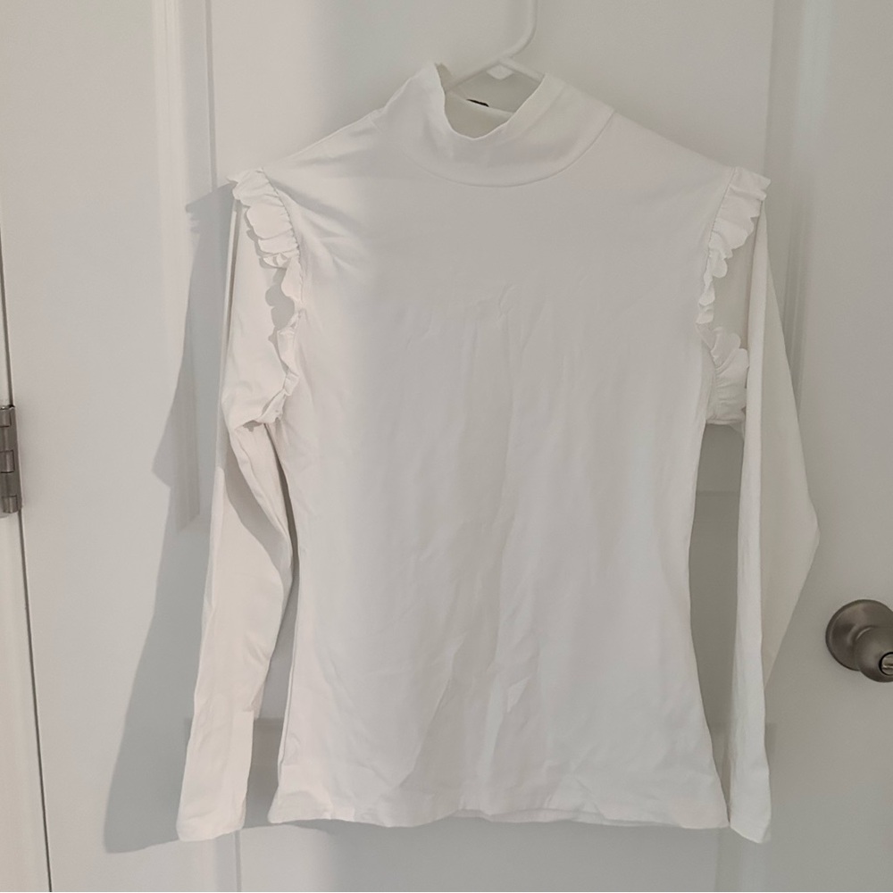 Smith&Quinn White Ruffle Long Sleeve Turtleneck